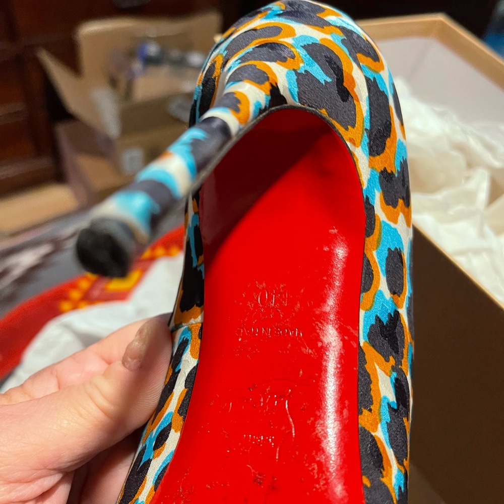 Gorgeous CL blue leopard 4” pumps